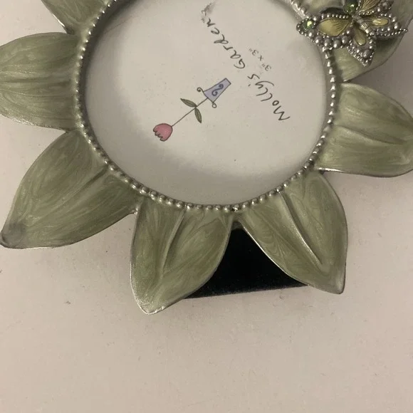 Round Floral Enamel Picture Frame Small Circle Metal 3 x 3 inch photo